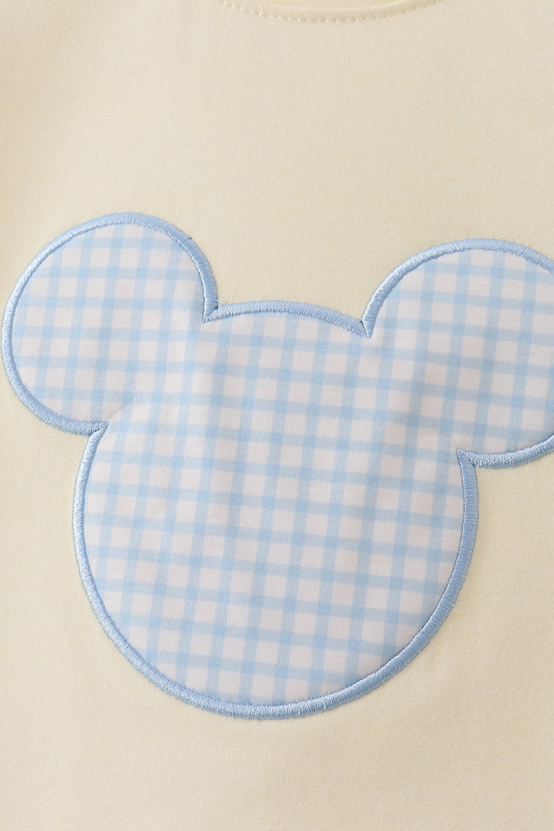 Yellow character applique shorts set