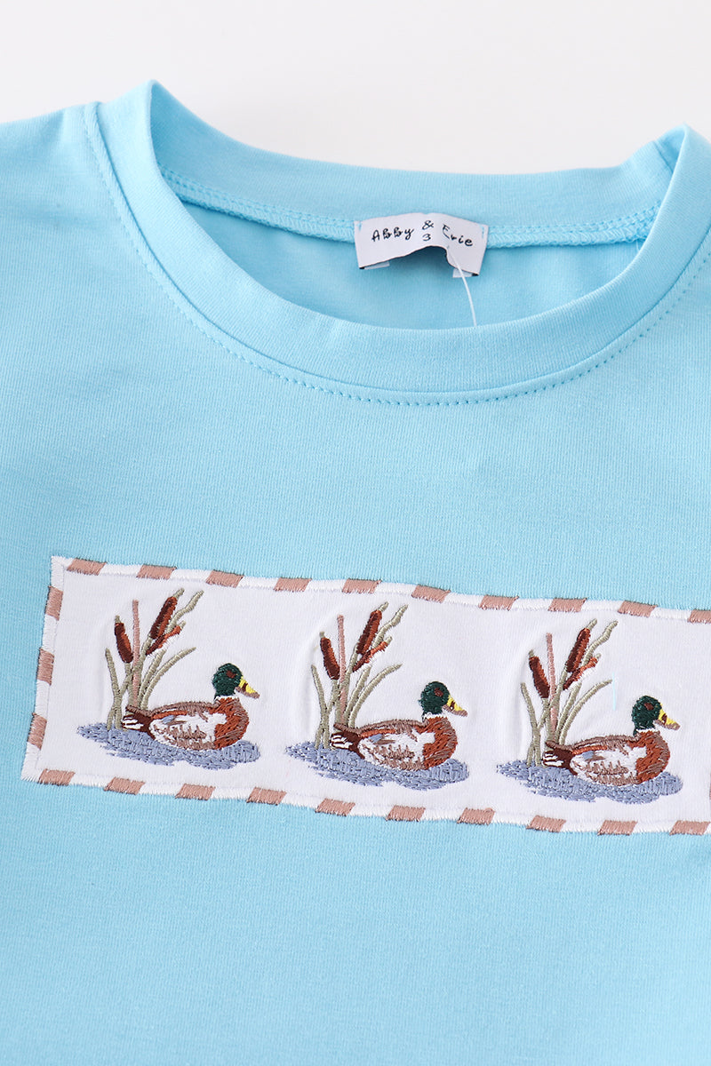 Blue duck embroidery boy set