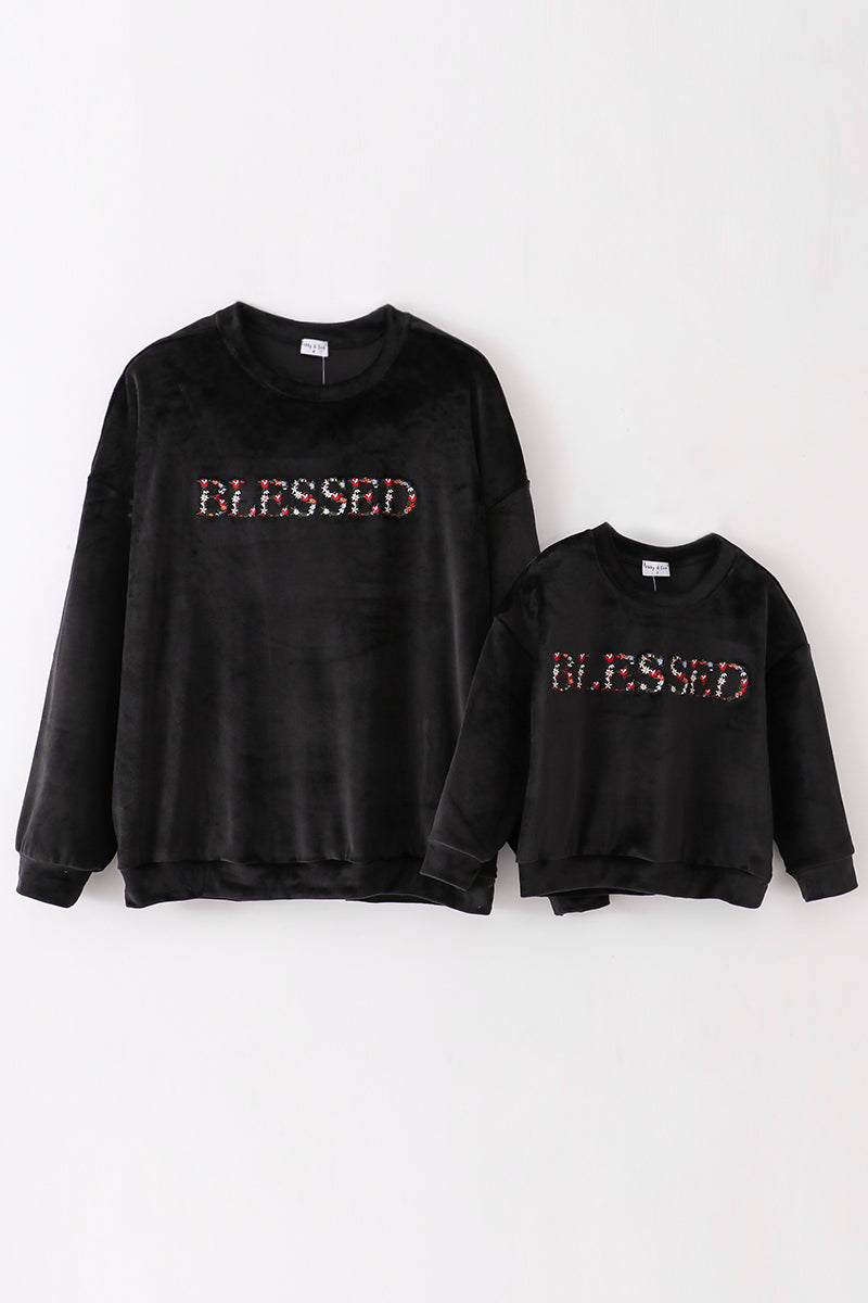 Black velvet blessed embroidery mom&me sweatshirt