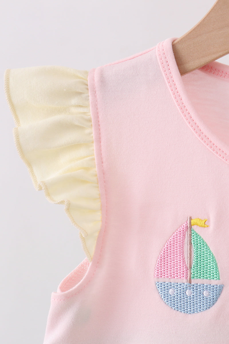 Color block sailboat embroidery ruffle shorts set