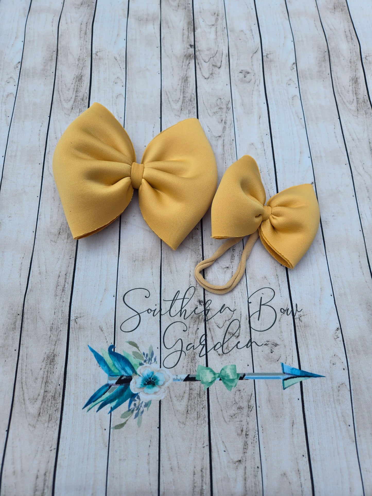 Golden Puff Bow
