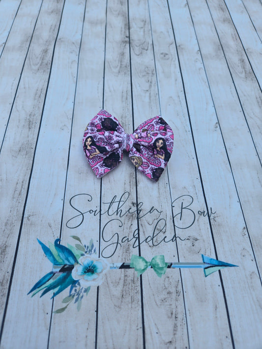 Barb-ie bow